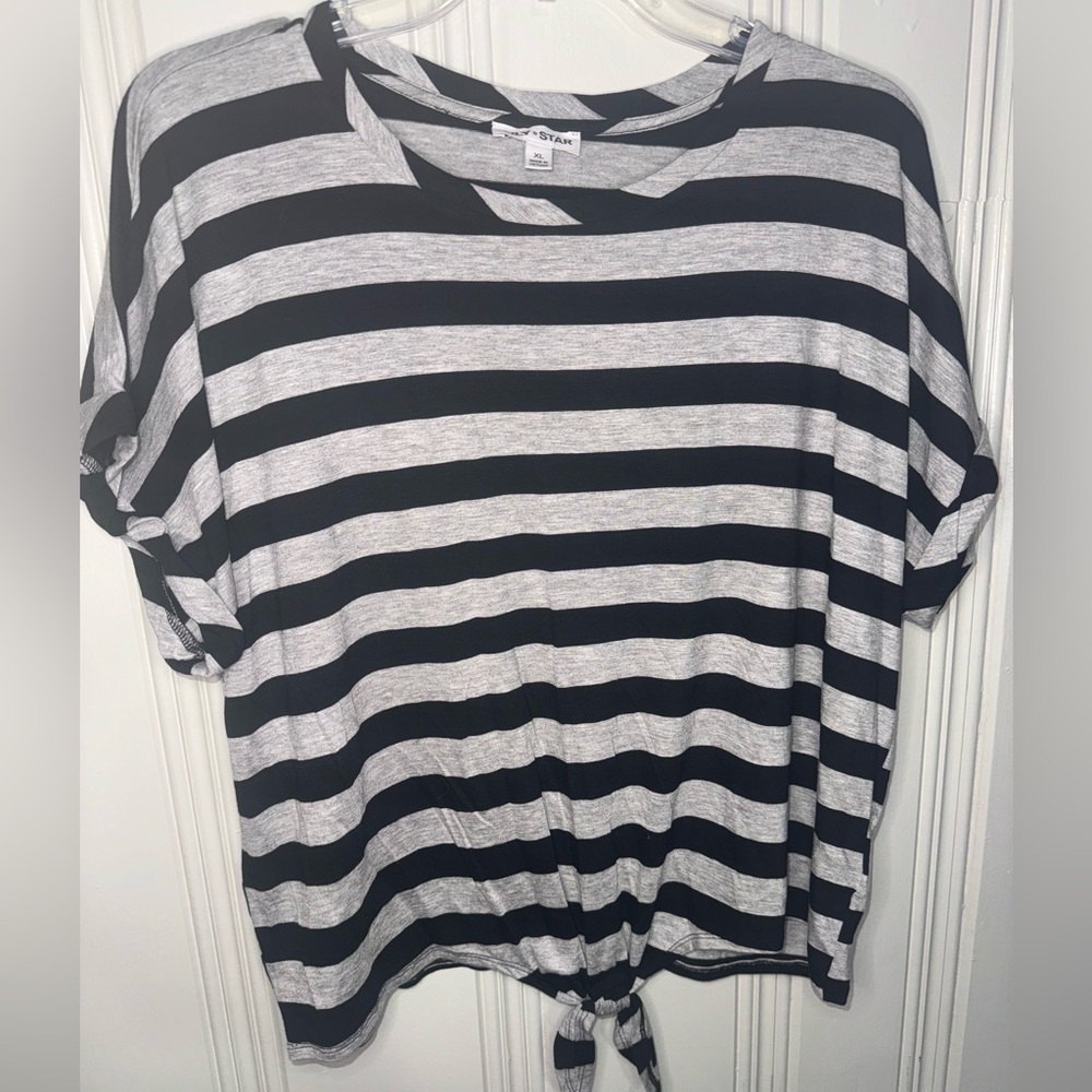 Black and Gray Top with Front Tie by Lily Star - Size XL